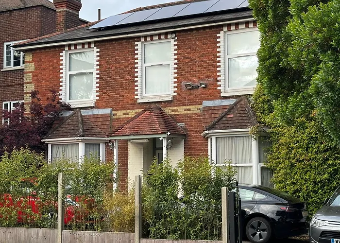 The Bliss 7 Home Stay, En-Suite, Self Check-In With Smart Lock, Non Smoking Home In And Out, Zero Tolerance For Noise After 11Pm